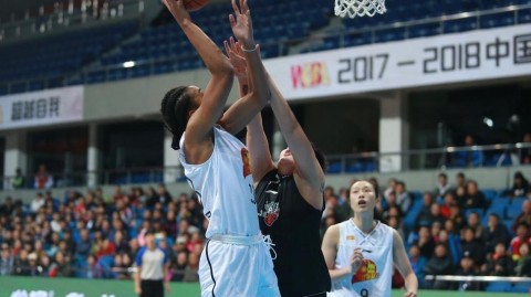 京城玫瑰主场绽放 首钢女篮大胜陕西取新季两连胜