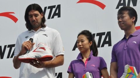 回首安踏首体旗舰店开业盛况