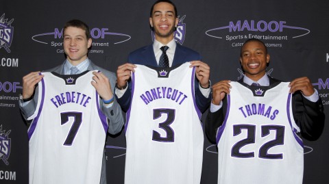 回看二零一一年国王发布会三人组后来的故事让人唏嘘